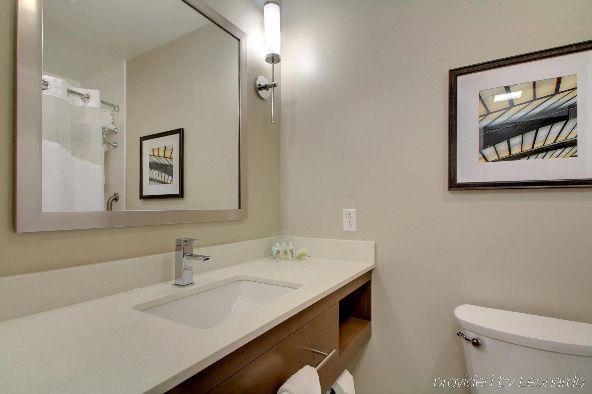 Holiday Inn & Suites Peoria At Grand Prairie By Ihg Εξωτερικό φωτογραφία