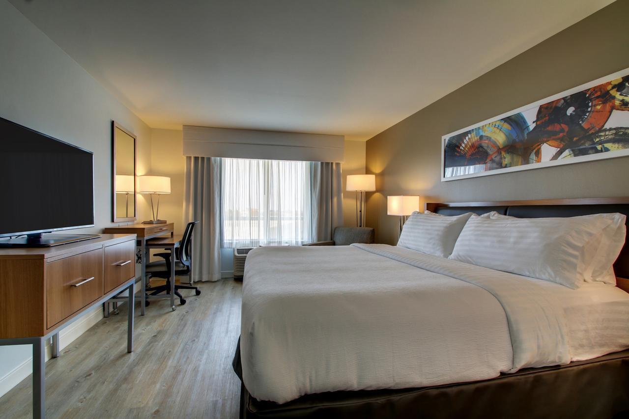 Holiday Inn & Suites Peoria At Grand Prairie By Ihg Εξωτερικό φωτογραφία