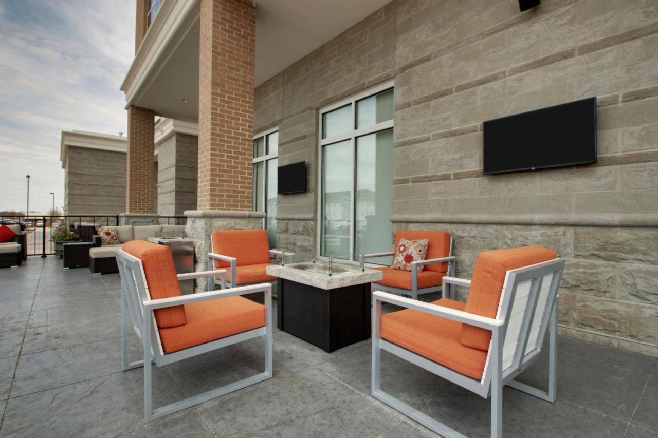 Holiday Inn & Suites Peoria At Grand Prairie By Ihg Εξωτερικό φωτογραφία