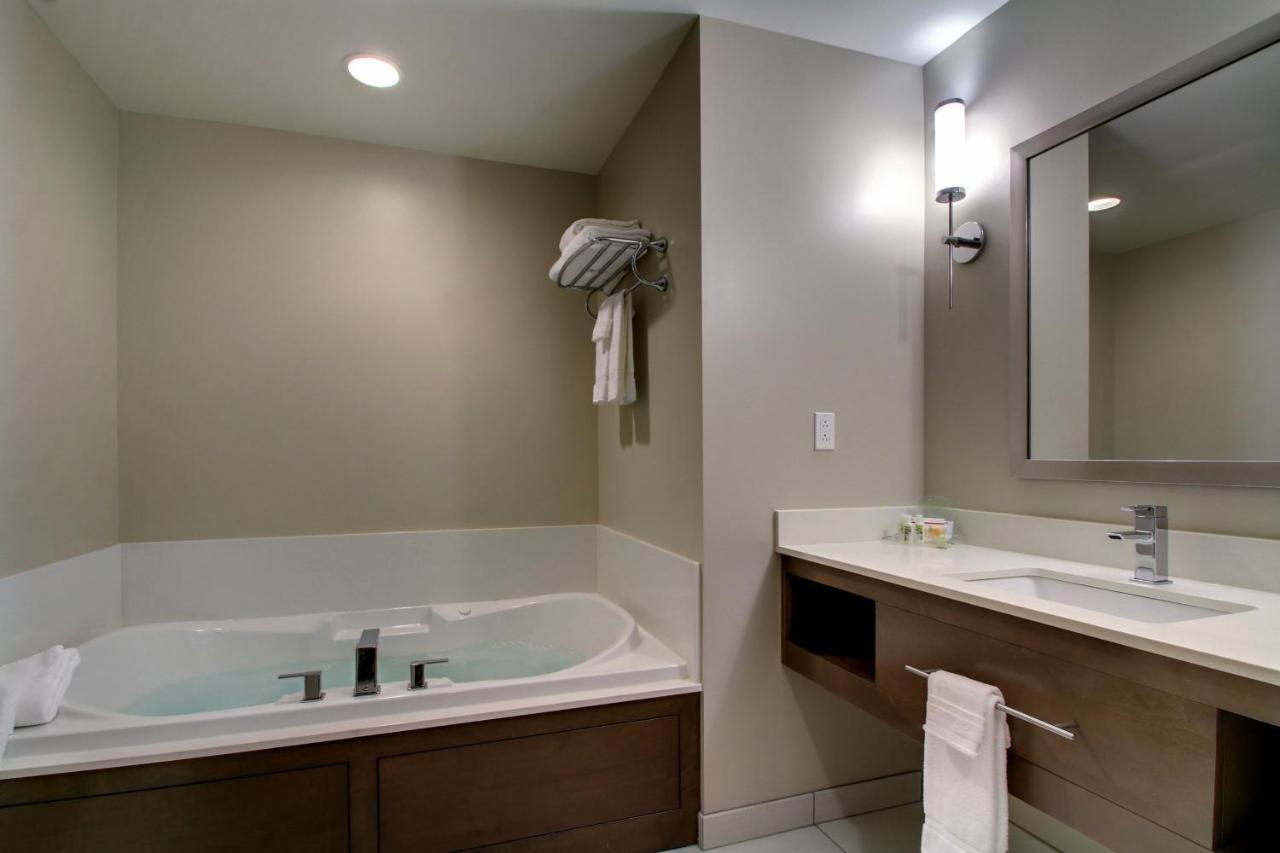 Holiday Inn & Suites Peoria At Grand Prairie By Ihg Εξωτερικό φωτογραφία