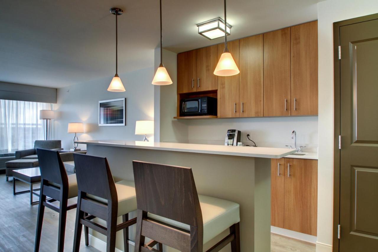 Holiday Inn & Suites Peoria At Grand Prairie By Ihg Εξωτερικό φωτογραφία